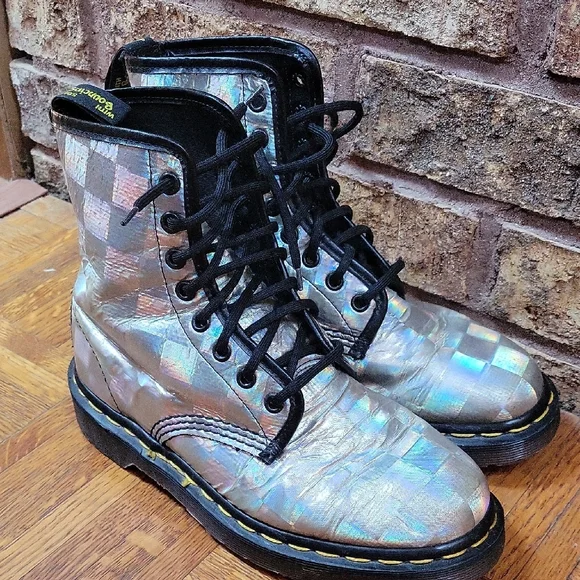 Dr. Martens 90's Holographic Lace Up Boots Womens Size 7 (UK SIZE 5) - Picture 6 of 11